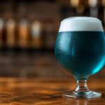 Biere bleue : origine, couleur et caractéristiques de cette bière étonnante